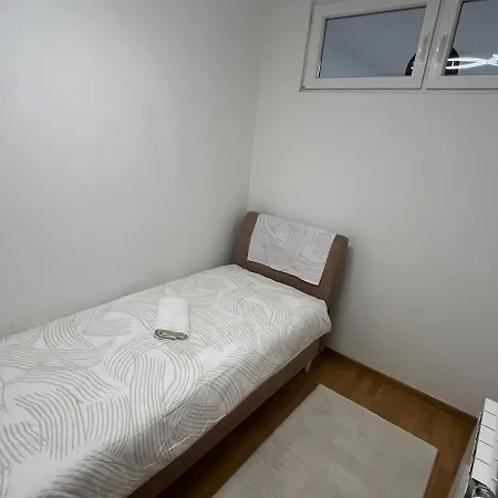 Em Modern Sarajevo Bulevar Parkinggarage