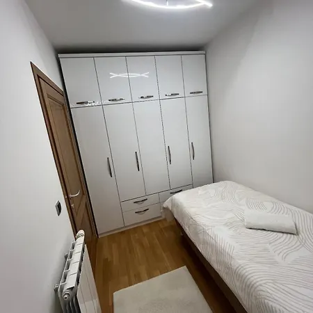 Appartement Em Modern Sarajevo Bulevar Parkinggarage
